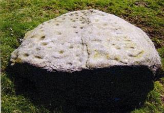 Cup and ring marked stone, Woodlands Farm. © Carolyn Samsin