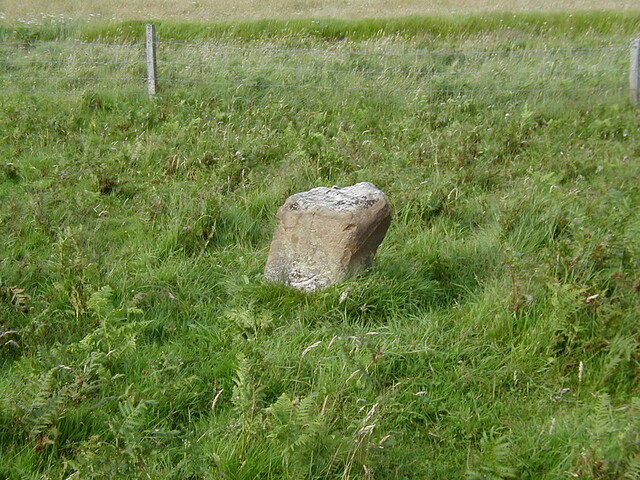 NC74NW0002 Red Priests Stone (3)17-8-01.jpg