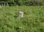 NC74NW0002 Red Priests Stone (4)17-8-01.jpg