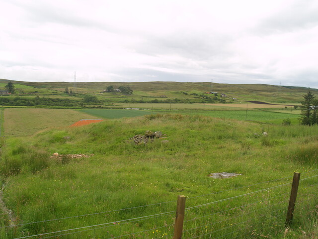 NC85SE0002 - Trantlemore Broch, facing SEE.JPG