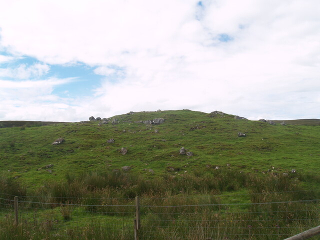 NC85SE0003 - Broch, Carn Liath (Trantlemore) 02.JPG
