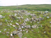 NC85SE0003 - Broch, Carn Liath (Trantlemore) 04.JPG