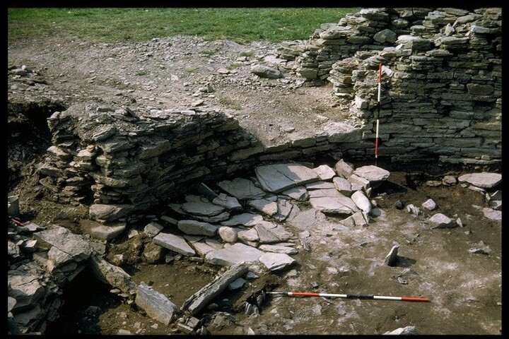 ND07SW0004 - Crosskirk Broch 59.jpg
