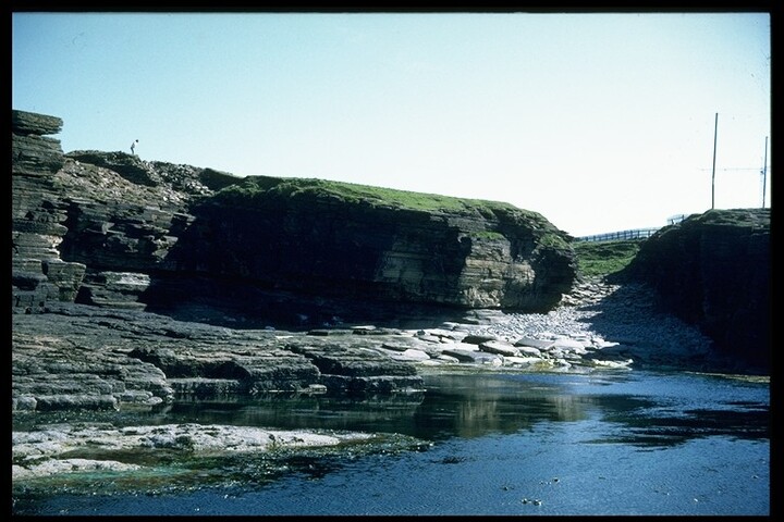ND07SW0004 - Crosskirk Broch 63.jpg
