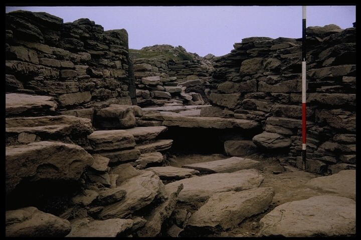 ND07SW0004 - Crosskirk Broch 76.jpg