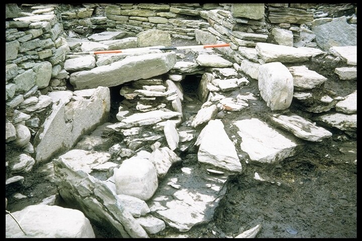 ND07SW0004 - Crosskirk Broch 8.jpg