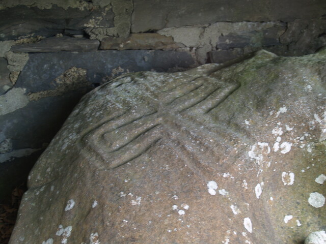 ND23NW0002 - Cross Slab, Lybster_02.JPG
