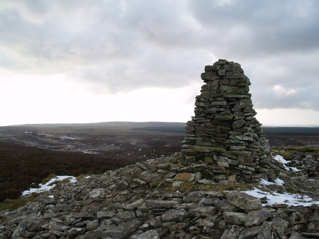 ND34SW0071 - Cairn AJP_04.JPG