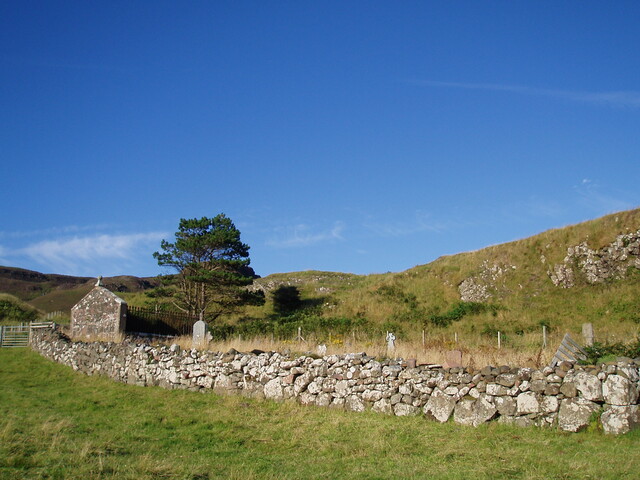 NG20NE0001 burial ground (aug 07).JPG