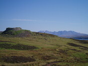 NG33NW0003 Dun Beag Broch.JPG