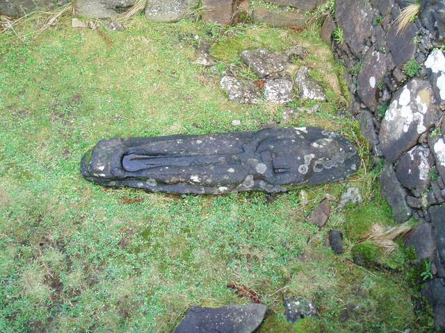 NG44NW0038 gravestone in burial aisle.JPG