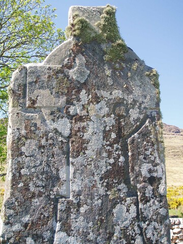 NG74NW0002 cross slab detail b (may 07).JPG