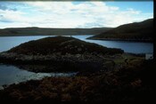 NG88SE0004 - Dun, Ob na ba Ruaidhe, Dunan, Loch Thurnaig 2.jpg