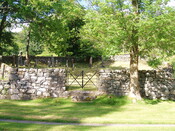 NG93SW0001 burial ground at Killilan.JPG