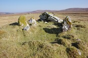 Aultnachie Cairn.JPG
