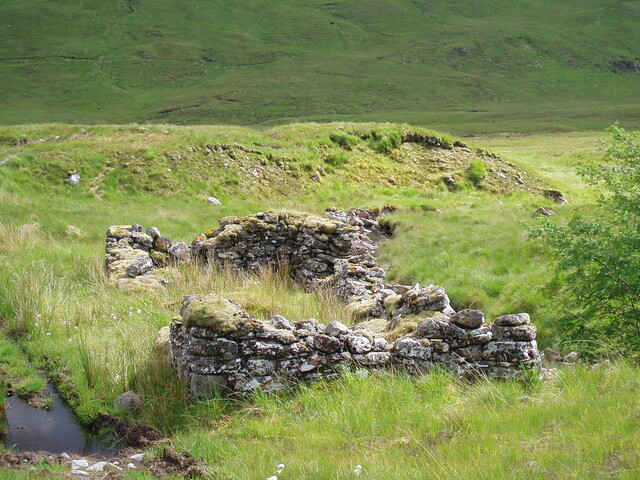 NH02NE0003 northern building 3.JPG