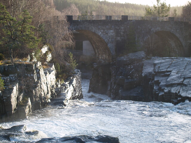NH46SW0008 Strathgarve Bridge AJP_02.JPG