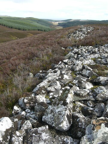 NH67NE0001CP04 - Cnoc an Duin, hillfort.JPG