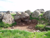 NH74NW0004 - cullernie cairn.JPG