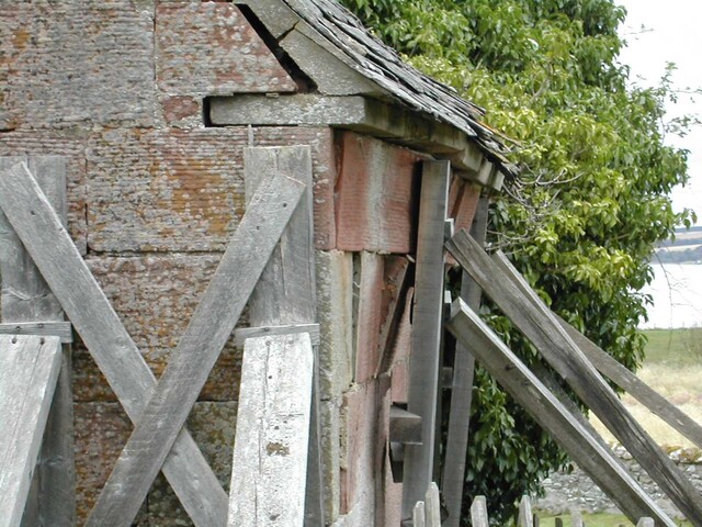 NH76NW0001 - Church and scaffolding2.jpg