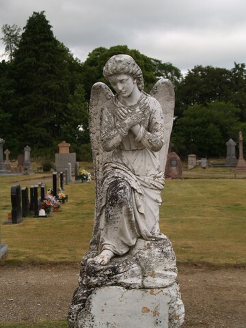 NH77NE0012 - Logie Easter Cemetery AJP_02.JPG