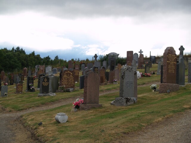 NH77NE0012 - Logie Easter Cemetery AJP_05.JPG
