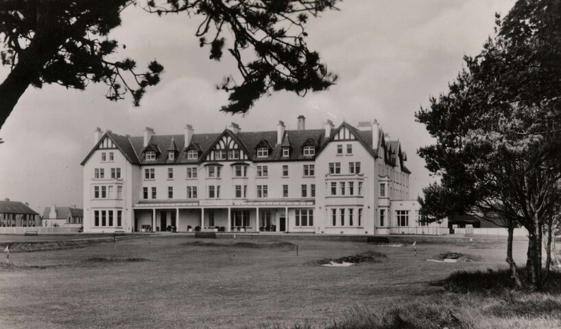 NH88NW0009 - Dornoch Hotel2.JPG