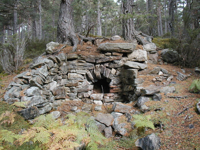 NH90NW0032 rothiem limekiln.JPG