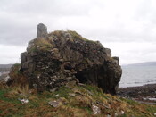 NM64SE0002 - Caisteal Dubh nan Cliar2 8.11.05.JPG