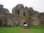 NN17NW0001 - Inverlochy Castle_02.JPG