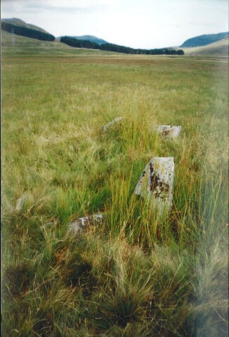 NN49NE0001 - Cathelus' Standing Stone, Clach Chatail.jpg