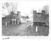 Beaufort Castle, East Lodge - gatepiers.jpg