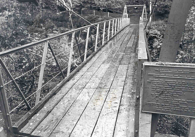 Corrieshalloch Bridge - photograph.jpg
