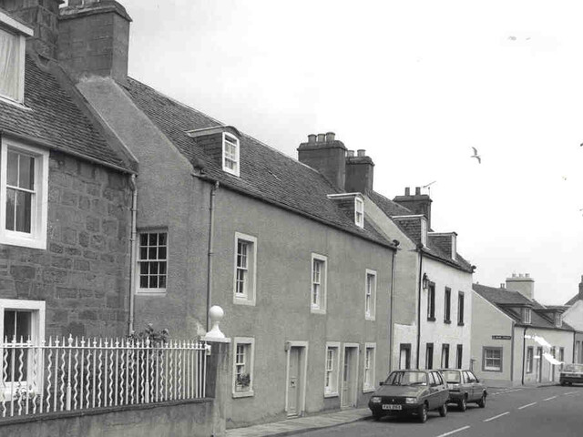 Cromarty, 25 & 27 High Street - photograph.jpg