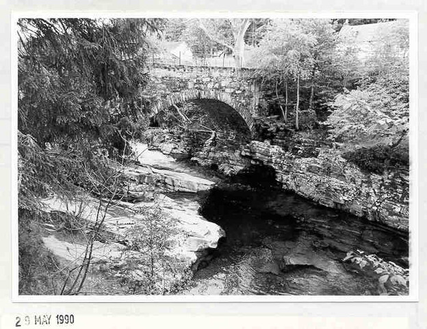 Feshiebridge - photograph.jpg