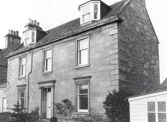 Nairn, 8 & 9 Bath Street - photograph of No. 8.jpg