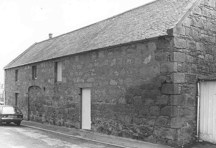 Tain, 2 Knockbreck Street - photograph.jpg