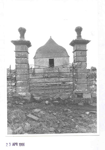 Ulbster, St. Martin's Chapel - photograph.jpg
