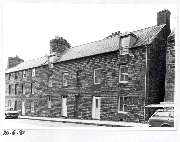 Wick, 21-23 Breadalbane Crescent - photograph.jpg