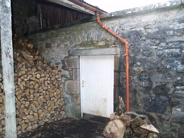 247527 901571 - Middle Outbuilding & Garden Wall, Rosehall House AJP_07.JPG