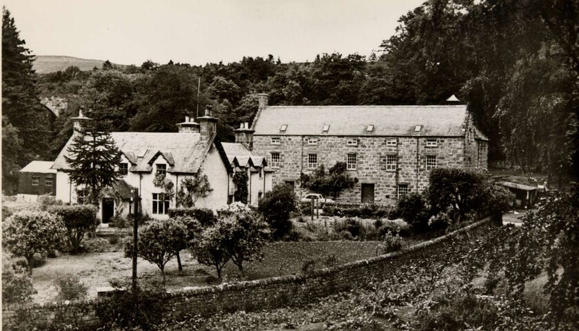 NC80SW0029 - Golspie The Old Mill.JPG