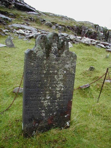 NG30SE0001 - headstone.jpg