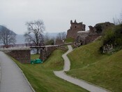 NH52NW0005 - UrquhartCastleG 14-5-01.jpg
