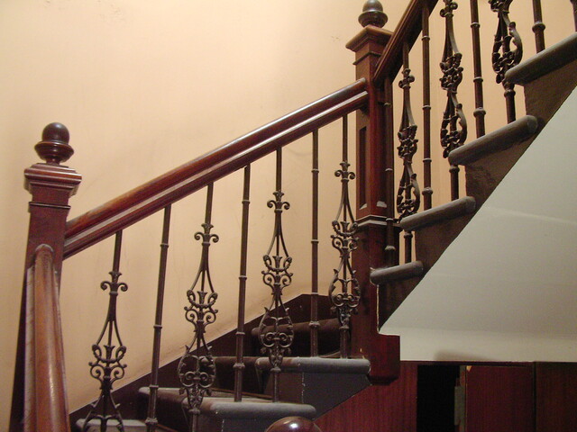 Interior Stair Banister1.JPG