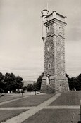 NH55NW0043 - Macdonald Memorial and Cromarty Firth Dingwall.JPG