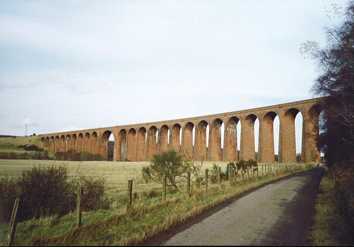 NH74SE0022 - Culloden Viaduct.jpg