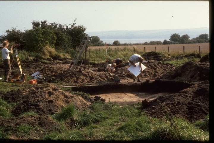 NH76NW0002 - Graveyard, Newhall Point, Chapelton, Balblair 1.jpg