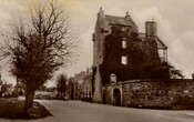 NH78NE0006 - Dornoch Castle 1918.JPG