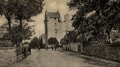 NH78NE0006 - Dornoch Castle from the West.JPG