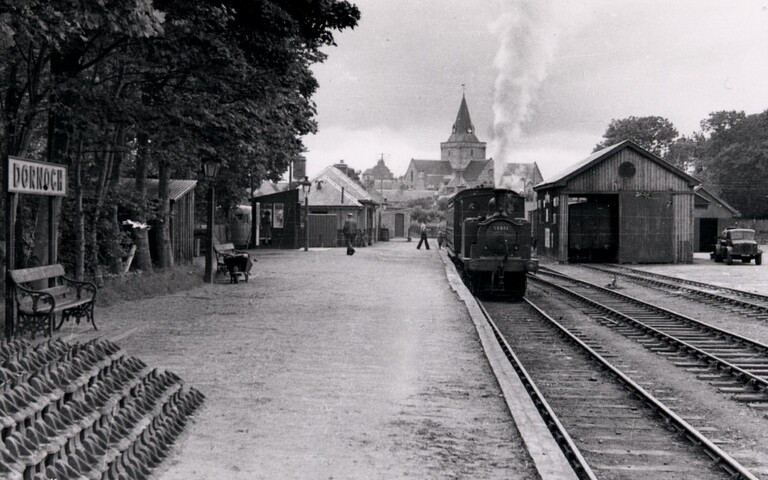 NH78NE0028 - Dornoch Station 1953.JPG